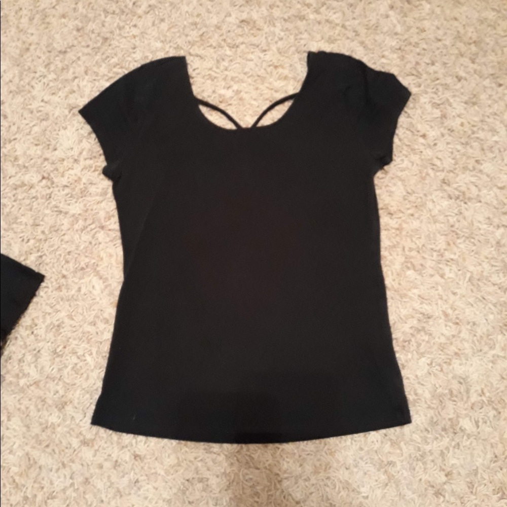 Black tee